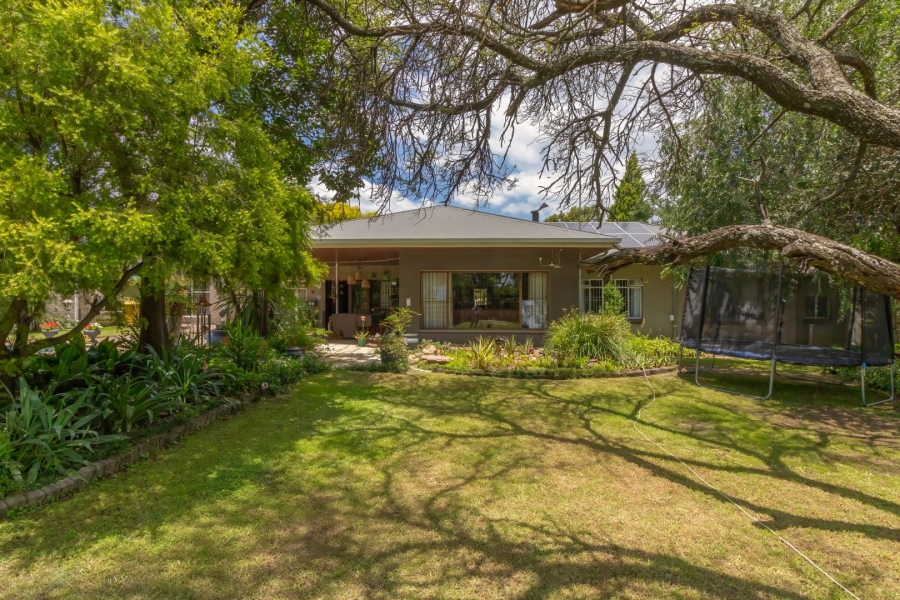 4 Bedroom Property for Sale in Wilgenhof Free State